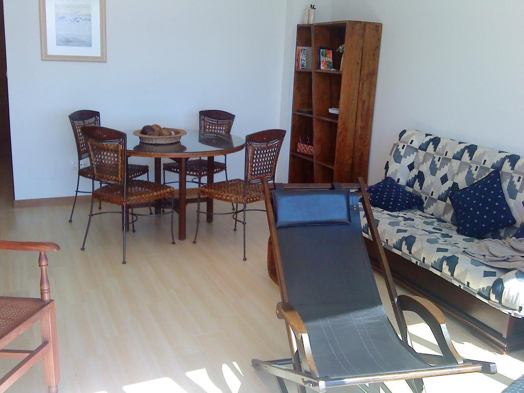 Apartamentos Puerto Basella ビラノーバ・デ・アロウサ 部屋 写真
