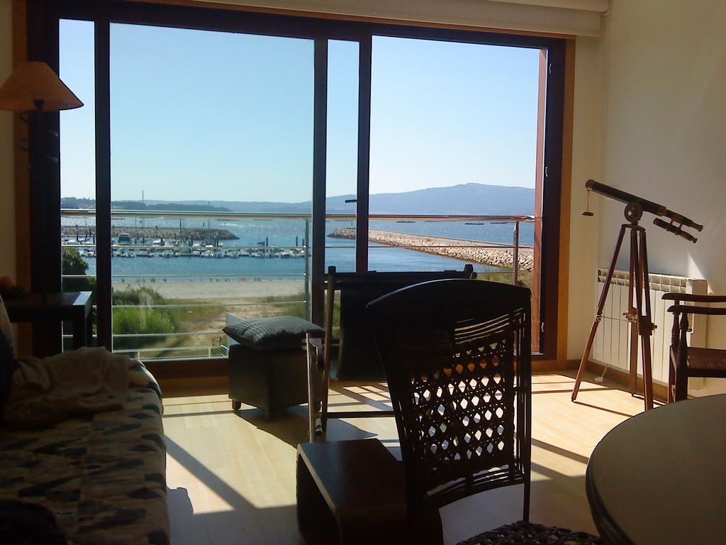 Apartamentos Puerto Basella ビラノーバ・デ・アロウサ 部屋 写真