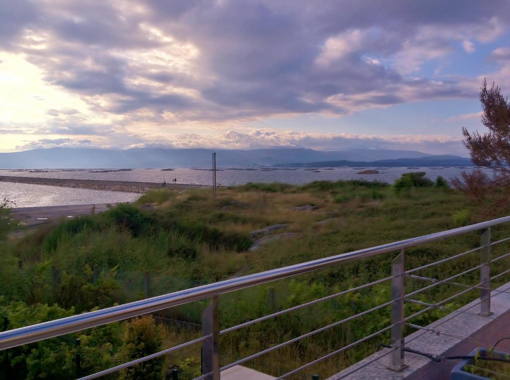 Apartamentos Puerto Basella ビラノーバ・デ・アロウサ エクステリア 写真