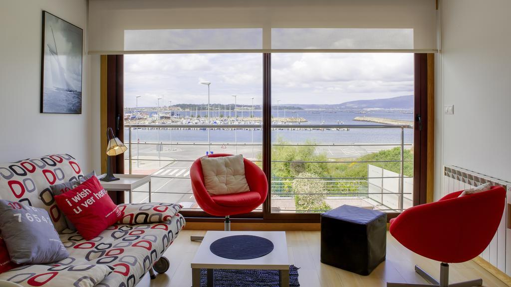 Apartamentos Puerto Basella ビラノーバ・デ・アロウサ エクステリア 写真