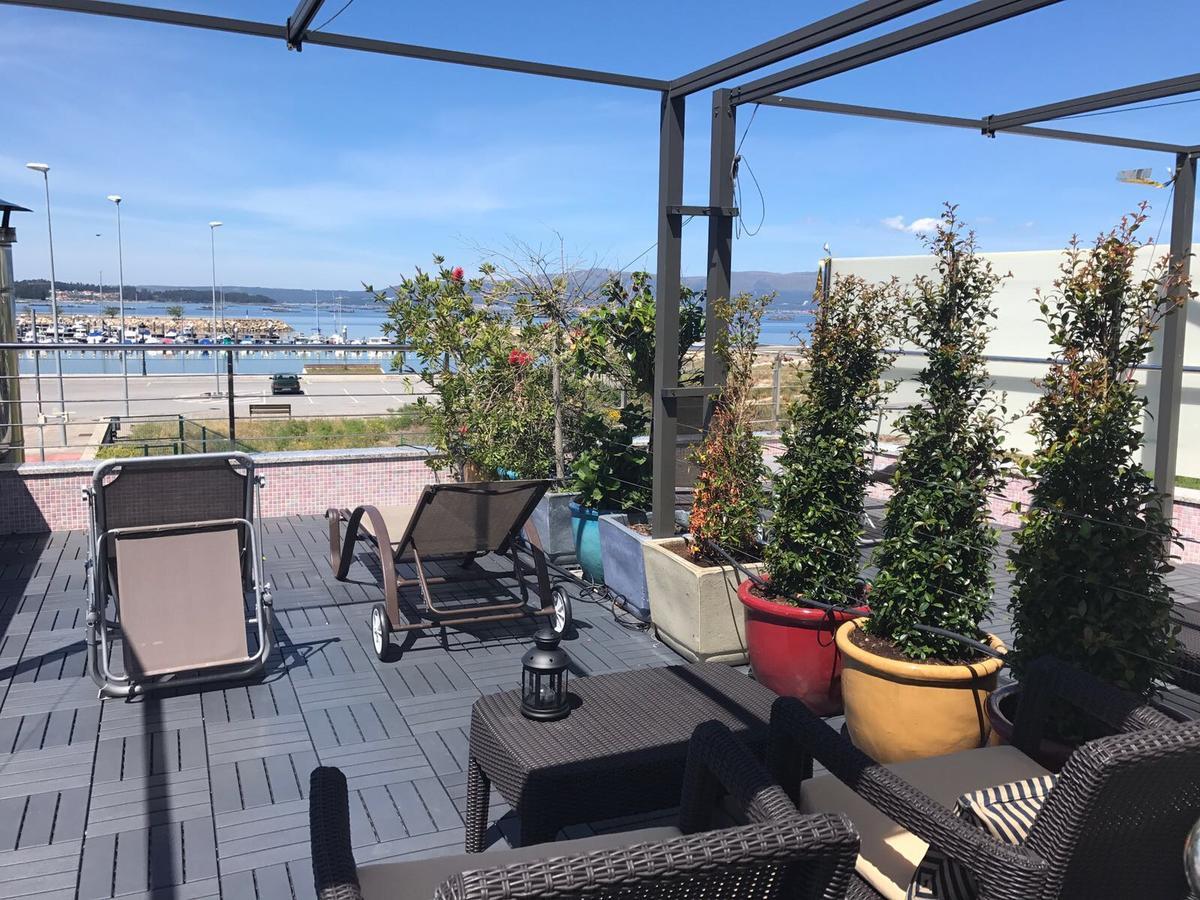 Apartamentos Puerto Basella ビラノーバ・デ・アロウサ エクステリア 写真