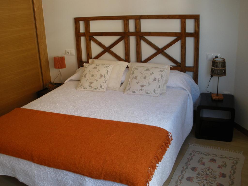 Apartamentos Puerto Basella ビラノーバ・デ・アロウサ 部屋 写真